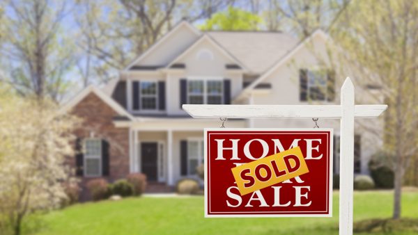 Selling Amidst Legal Complications? Discover how home buyers can help.